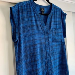NWOT blue top